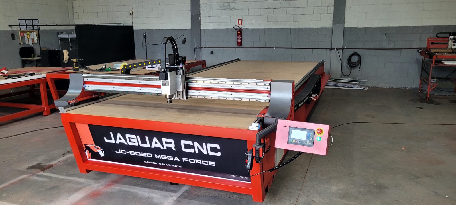 Máquina CNC 7